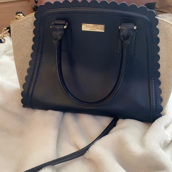 Kate Spade Purse - Picture 1 of 3